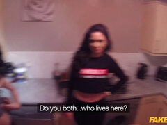 舐める尻, 黒人, 女 人男 人, 彼女, 手コキする, オマンコ, スパンキング, 三人