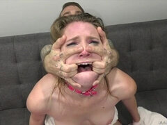 Gros cul, Grosse bite, Gros seins, Sucer une bite, En levrette, Hard, Maigrichonne, Adolescente