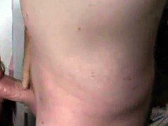 Latina mit geilen Nippeln ins Gesicht gespritzt - bostero