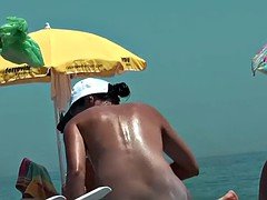 Beach, Voyeur