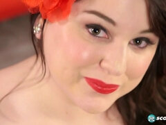 Wohlbeleibte schöne frauen, Grosser arsch, Braunhaarige, Vollbusig, Frau, Masturbation, Natürlich, Titten