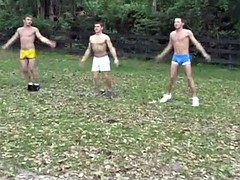 Grosse bite, Masturbation, De plein air