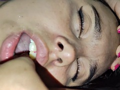 Enthousiasteling, Grote mammen, Toeschietreflex, Lesbisch, Moeder die ik wil neuken, Tieten likken