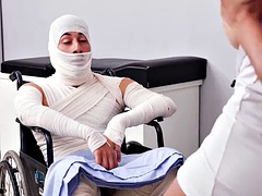 Leie, Tussi, Blasen, Vollbusig, Spermaladung, Hardcore, Latina, Krankenschwester