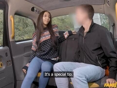 18 ans, Sucer une bite, En levrette, De plein air, Pov, Maigrichonne, Adolescente, Nénés