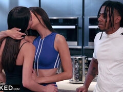 Grosser schwanz, Schwanz, Gesichtssitzen, Hardcore, Riesig, Latina, Penis, Reiten