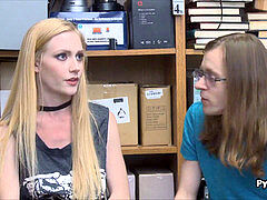 Sucer une bite, Petit ami, Attrapée, Couple, Cocu, Petite amie, Bureau, Adolescente