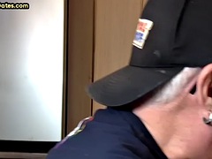 素人, フェラチオ, ディルド, ゲイ, のぞき穴, 手コキする, 熟年, フェラする