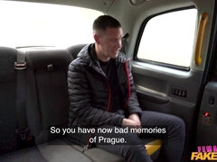 Tschechisch, Hundestellung, Hardcore, Lecken, Natürlichen titten, Im freien, Tätowierung, Titten