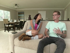 Blasen, Kehlenfick, Schwanz, Freundin, Latina, Zierlich, Jungendliche (18+)