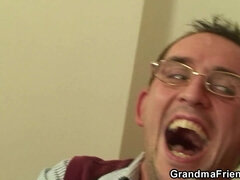 Leie, Grosse titten, Blasen, Fett, Oma, Hardcore, Pov, Muschi