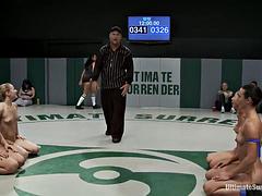 Grosse titten, Blondine, Pummelig, Besamung, Weibliche domination, Hd, Lesbisch, Öffentlich
