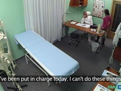 Leie, Betrug, Arzt, Fingern, Lecken, Krankenschwester, Pov, Muschi