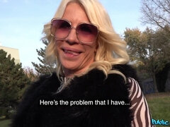 Grosse titten, Blasen, Vollbusig, Reif, Milf, Rotschopf, Strümpfe, Titten