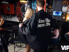 Anal, Beauté, Bizarre, Blonde, Cocu, Pov, Public, Russe