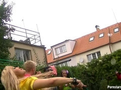 Bekleidet, Hardcore, Selbstgemacht, Orgie, Im freien, Party, Swingers, Nass