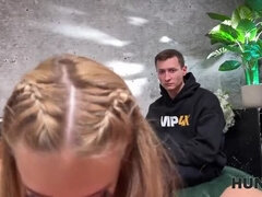 Blondine, Gehörnter ehemann, Tschechisch, Freundin, Hardcore, Natürlichen titten, Pov, Titten