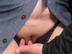 18 jaar, Enthousiasteling, Fetisj, Orgasme, Openbaar, Kut duiken, Maagd, Nat