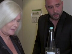 In den arsch, Wohlbeleibte schöne frauen, Grosser arsch, Blondine, Blasen, Nahaufnahme, Reif, Strümpfe