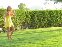 最高, ズームショット, ヒール, オナニー, オーガズム, 公共, 一人, スカートのぞき