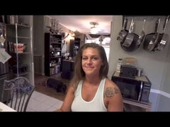 手コキする, 人妻の, 熟年, 淫乱熟女, 母, 裸, 叫ぶ, 息子