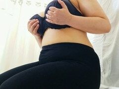 Enorme, Pezones, Madrastra