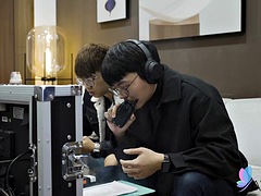 アジア人, フェラチオ, イく瞬間, 指いじり, なめる, フェラする, タトゥー, オッパイの