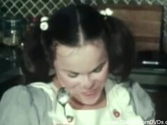 In den arsch, Schlampe, Gehörnter ehemann, Spermaladung, Aufs gesicht abspritzen, Milf, Retro, Flotter dreier