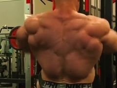 EXTREMELY VASCULAR MUSCLE DADDY