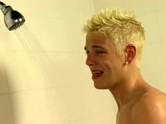 Gay kissing, banging, gaylifenetwork.com