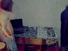 I pull out my manmeat in front of a elderly repair technician