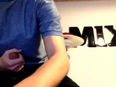 Hoodie Boy Blows His Load Cam Boys