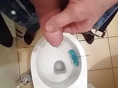 Sikanie mocz duzy kutas sika ladny penis