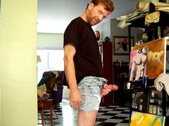 Hairyartist tempts with slow seduction for pleasure