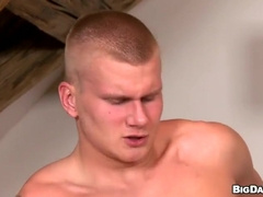 Barefuck On The Bed With Horscock