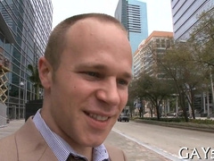 Guy Luvs To Gargle Bone