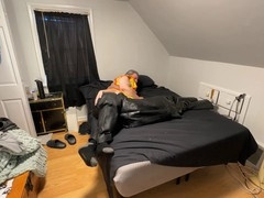 Strapskinks gets mostly headscissored by Mike during wrestling match