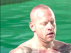 Couple, big cock, no condom