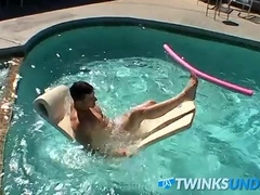 Two twinks have handy fun after swimming in their undies
