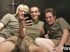 Handsome Wesley Lakes enjoys gay blowjob, cumshot and intense pounding