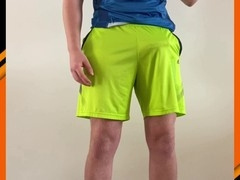 Twink hands-free cums in gym