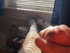 Tongued my precum and munched my hot geyser of jizm!!