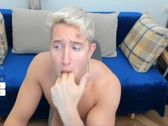 Suking Fingers With More Split - Christian Levine