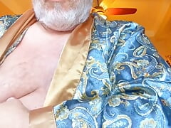 Grandpa in His Robe Has a Hands-free Huge Fat Ass on an Old Fat Man with Huge Wide Feet Soles