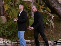 Rich Celebs Get Worked Hard In The Country - The Simple Life Parody - Cliff Jensen And Roman Todd