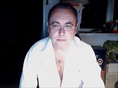 spanish grandpa shows cock