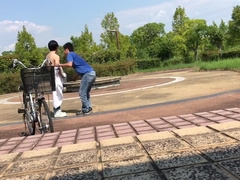 野外露出フェラオナニー 4