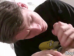 Johan Koco gets a explosion of warm spunk from lad Steve Maxx