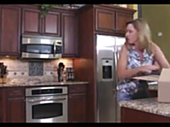 Kitchen routine turned into sex for sexy mature