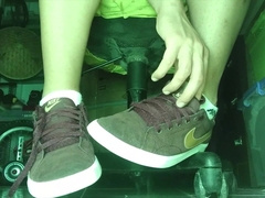 FITNESS WHITE SOCKS AND MASCULINE SOLES UNDER MY DESK